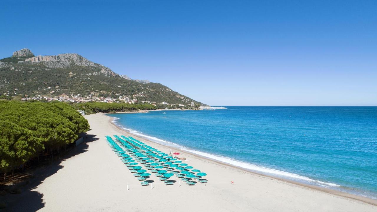 Marina Torre Navarrese Resort Санта-Марія-Наваррезе Екстер'єр фото